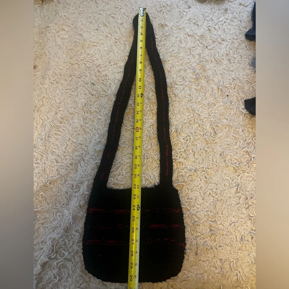 Handmade Crochet Black Crossbody Bag - Picture 13 of 13